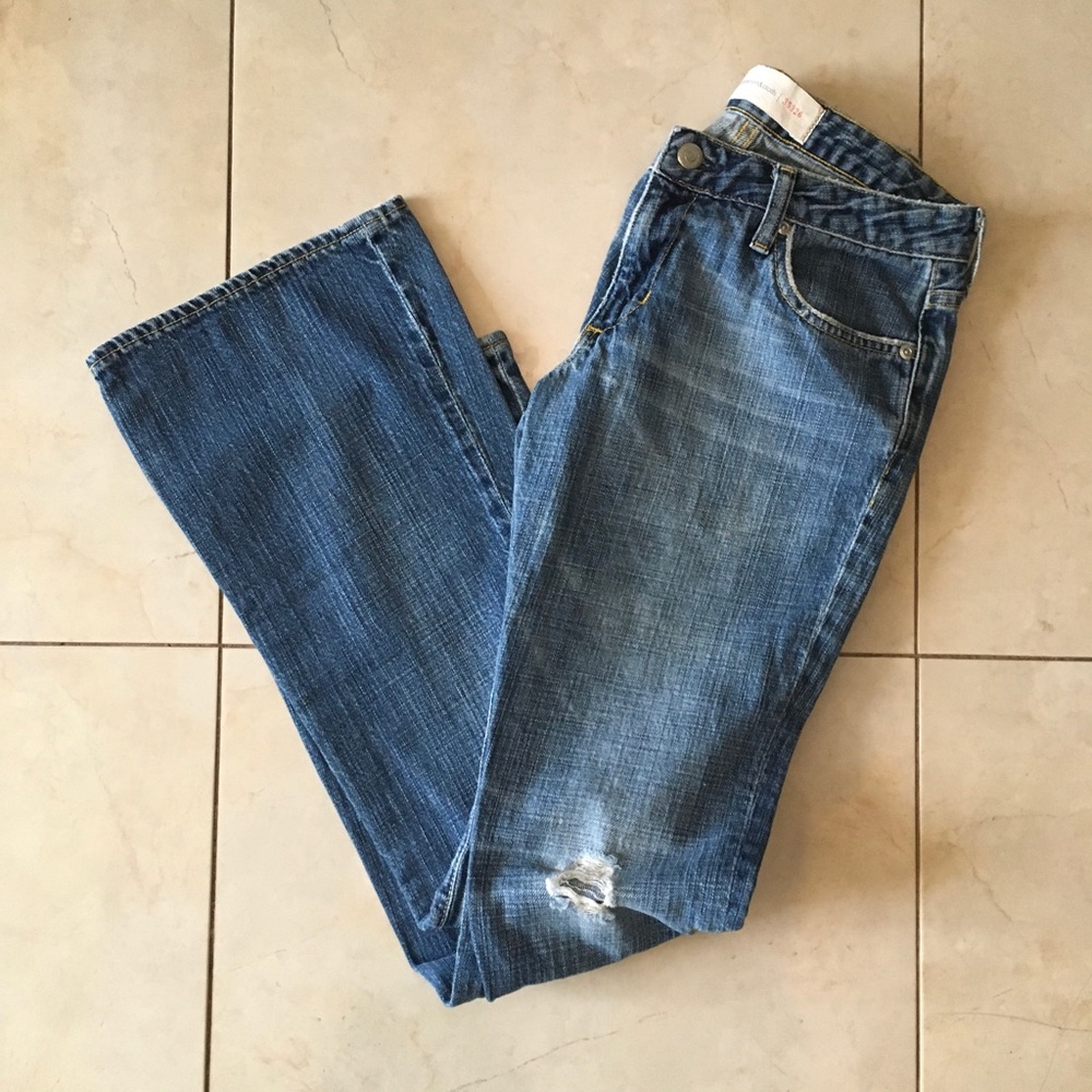 Paper Denim & Cloth 100% Ringspun Cotton Bootcut Jeans in Medium Distressed Wash